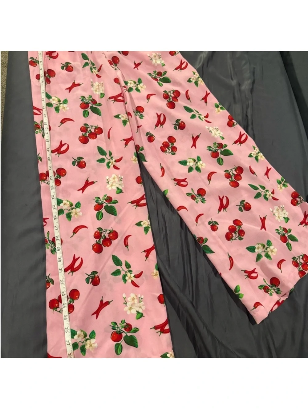 Sweet & Spicy Adorable 2 piece set with matching scrunchie